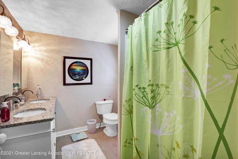 109 E Front St, Grand Ledge, MI 48837 photo 28