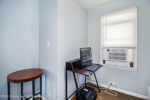 624 E Cavanaugh Rd, Lansing, MI 48910 photo 16