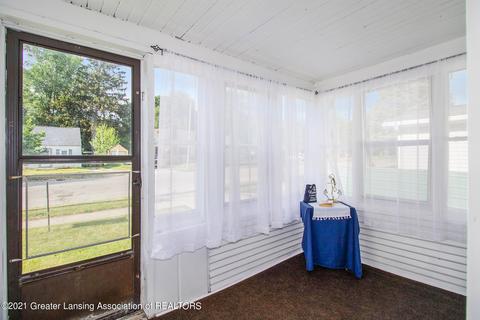 624 E Cavanaugh Rd, Lansing, MI 48910 photo 6