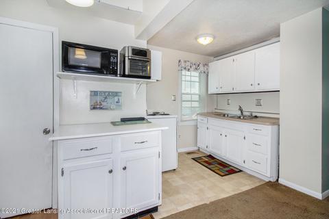 624 E Cavanaugh Rd, Lansing, MI 48910 photo 15