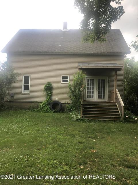 237 E Pine St, Elsie, MI 48831 photo 6