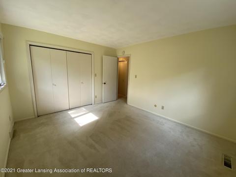 3122 E Broadmoor Dr, Lansing, MI 48906 photo 25