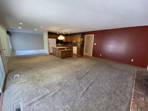 3122 E Broadmoor Dr, Lansing, MI 48906 photo 16