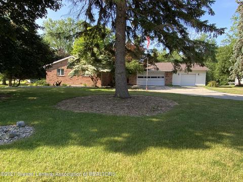 3122 E Broadmoor Dr, Lansing, MI 48906 photo 1