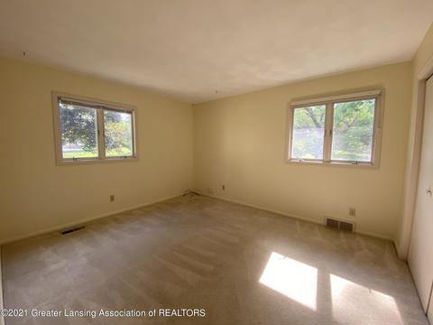 3122 E Broadmoor Dr, Lansing, MI 48906 photo 24