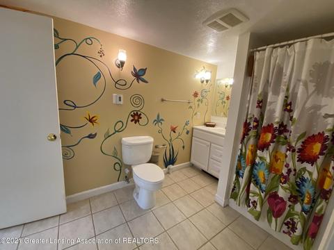 3122 E Broadmoor Dr, Lansing, MI 48906 photo 36