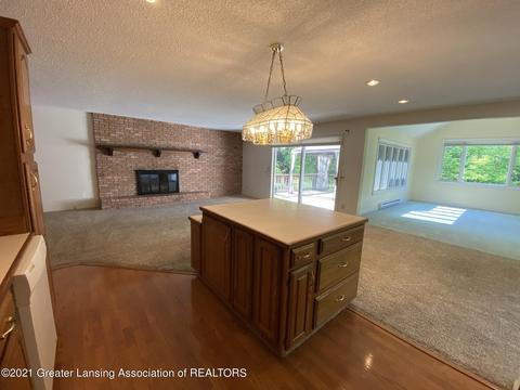3122 E Broadmoor Dr, Lansing, MI 48906 photo 12