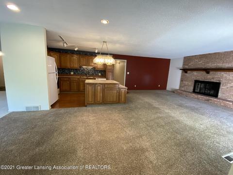 3122 E Broadmoor Dr, Lansing, MI 48906 photo 13
