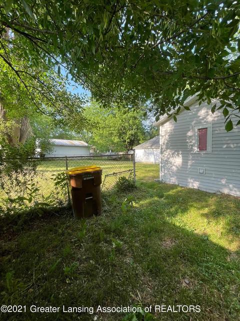 803 E State St, Saint Johns, MI 48879 photo 12