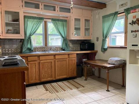 1580 E Clark Rd, Lansing, MI 48906 photo 8