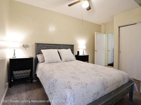 136 E Main St, Springport, MI 49284 photo 8