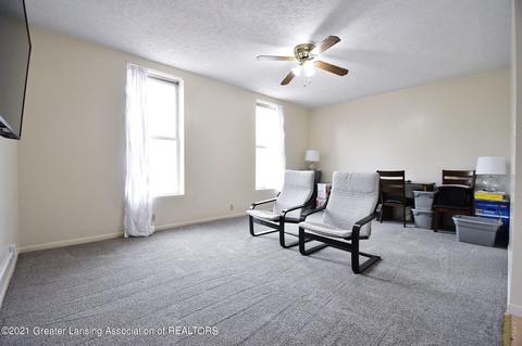 136 E Main St, Springport, MI 49284 photo 5