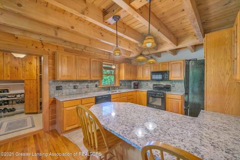 12851 Center Rd, Bath, MI 48808 photo 18