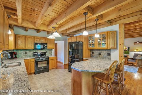 12851 Center Rd, Bath, MI 48808 photo 17