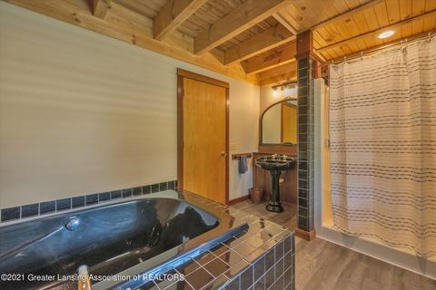 12851 Center Rd, Bath, MI 48808 photo 23