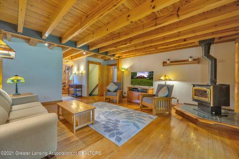 12851 Center Rd, Bath, MI 48808 photo 7