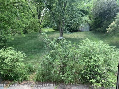 3925 Barton Rd, Lansing, MI 48917 photo 2