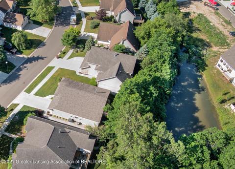 7796 Ashbrook Dr, Haslett, MI 48840 photo 44