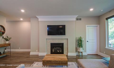 7796 Ashbrook Dr, Haslett, MI 48840 photo 10