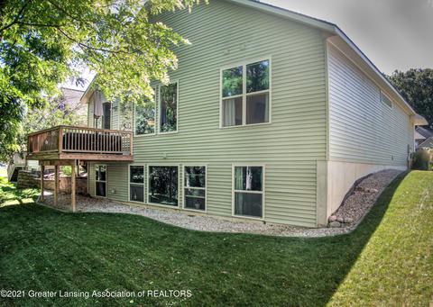7796 Ashbrook Dr, Haslett, MI 48840 photo 42