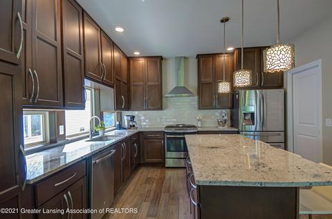 7796 Ashbrook Dr, Haslett, MI 48840 photo 13