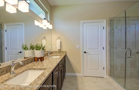 7796 Ashbrook Dr, Haslett, MI 48840 photo 23