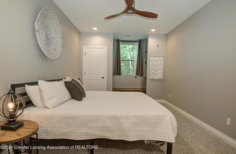 7796 Ashbrook Dr, Haslett, MI 48840 photo 36