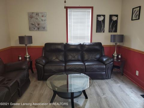 303 W Scott St, Grand Ledge, MI 48837 photo 13
