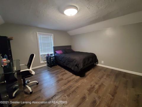 303 W Scott St, Grand Ledge, MI 48837 photo 20