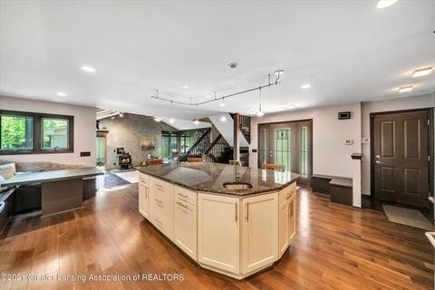 3886 Sheldrake Ave, Okemos, MI 48864 photo 5