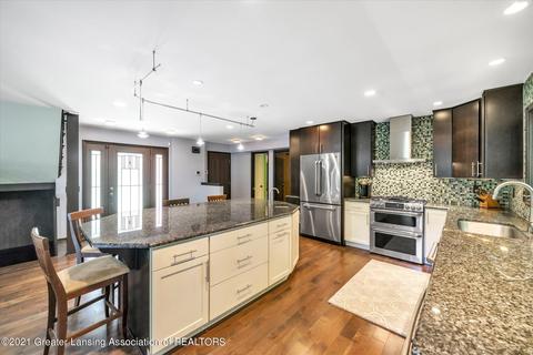 3886 Sheldrake Ave, Okemos, MI 48864 photo 4
