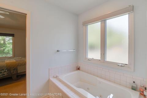 3190 Crofton Dr, Dewitt, MI 48820 photo 25