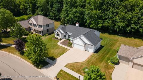 3190 Crofton Dr, Dewitt, MI 48820 photo 3