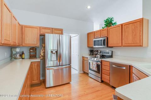 3190 Crofton Dr, Dewitt, MI 48820 photo 15