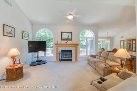 3190 Crofton Dr, Dewitt, MI 48820 photo 9