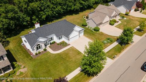 3190 Crofton Dr, Dewitt, MI 48820 photo 2