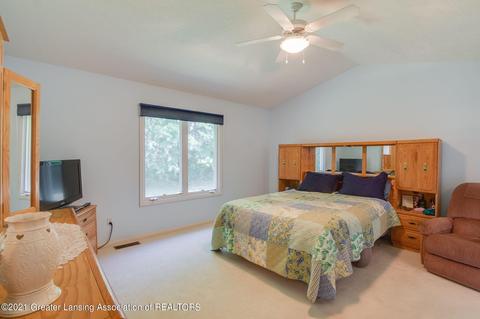 3190 Crofton Dr, Dewitt, MI 48820 photo 21