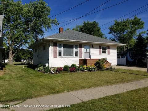 528 N Main St, Fowler, MI 48835 photo 1
