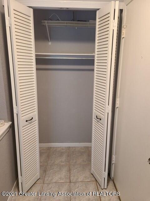 1747 Maple Ridge Rd #09, Haslett, MI 48840 photo 3