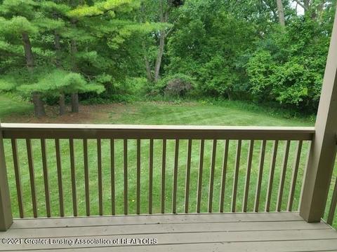 1747 Maple Ridge Rd #09, Haslett, MI 48840 photo 11