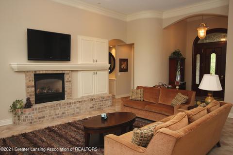 1433 Sanborn Dr, Dewitt, MI 48820 photo 5