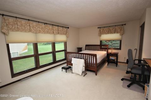 1010 W Geneva Dr, Dewitt, MI 48820 photo 12