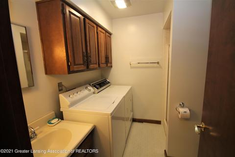 1010 W Geneva Dr, Dewitt, MI 48820 photo 18