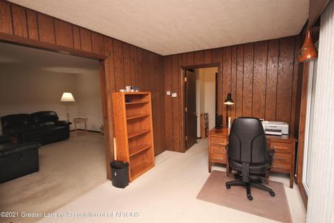 1010 W Geneva Dr, Dewitt, MI 48820 photo 6