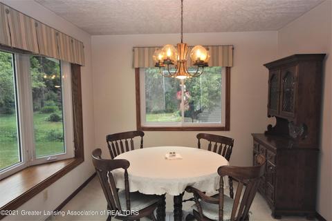 1010 W Geneva Dr, Dewitt, MI 48820 photo 11