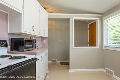 1409 Weber Dr, Lansing, MI 48912 photo 10