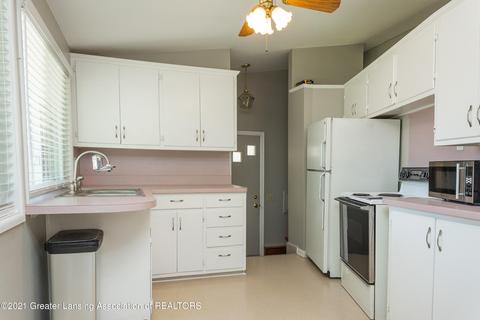 1409 Weber Dr, Lansing, MI 48912 photo 11