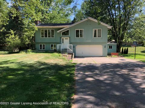 1601 Larkwood Dr, Dewitt, MI 48820 photo 2