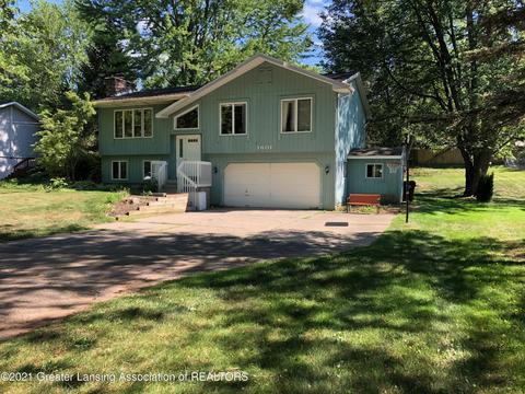1601 Larkwood Dr, Dewitt, MI 48820 photo 3