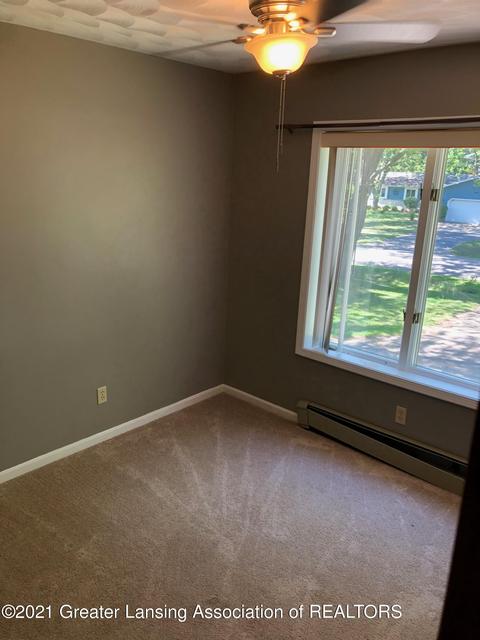 1601 Larkwood Dr, Dewitt, MI 48820 photo 18
